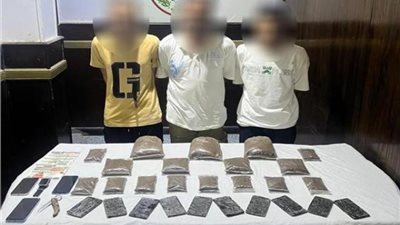حبس 9 مسجلين خطر لحوزتهم 10 كيلو مخدرات بالقاهرة