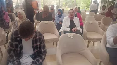 أوائل الثانوية العامة يحضرون مؤتمر وزير التعليم لتكريمهم