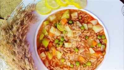 طريقة عمل شوربة الخضار بلسان العصفور