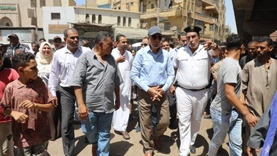 كدوانى يتابع حالة الشوارع والميادين الرئيسية بمدينة المنيا