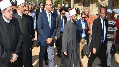 وزير الأوقاف ومحافظ القليوبية يوجهان بتيسير إجراءات صيانة المساجد