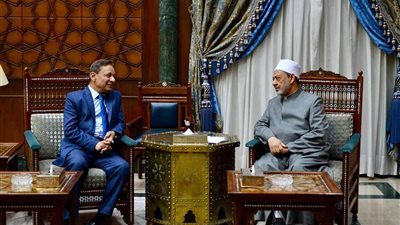 كرم جبر لـ الإمام الأكبر: نقدر دوركم والأزهر الشريف في نشر التسامح ومكافحة العنصرية