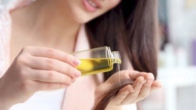هل توجد آثار جانبية لزيوت الشعر؟ طبيب يجيب