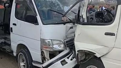 إصابة 8 فى تصادم سيارتين ميكروباص فى الشرقية