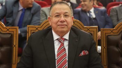 نقيب الأشراف يدين قصف الفلسطينيين أثناء صلاة الفجر