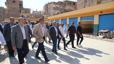 محافظ الجيزة يتفقد سوق الصف الحضاري في مراحله النهائية