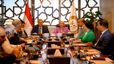 وزير البترول: التعاون مع وزارة البيئة يسهم فى جذب الاستثمارات