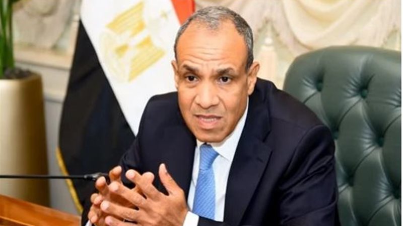 الدكتور بدر عبدالعاطي