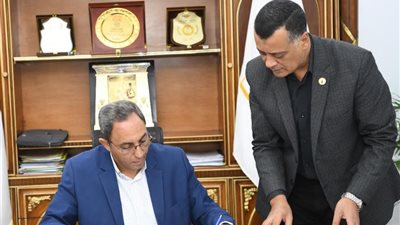 محافظ قنا يعتمد نتيجة الدور الثاني للشهادة الإعدادية