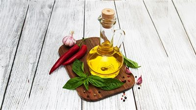 فئات عليها تجنب تناول زيت الفلفل الحار