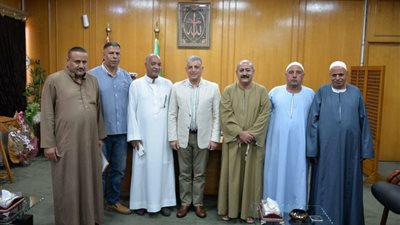 مبادرات ومشروعات في لقاء محافظ وفلاحين الإسماعيلية