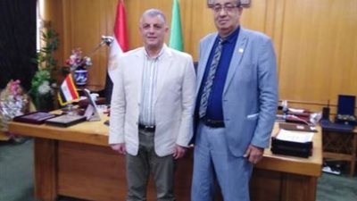محافظ الإسماعيلية ونقيب المعلمين يبحثان القضايا الجماهيرية