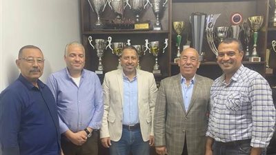 أمين صندوق نادى جرين هيلز الشروق يحصل على الحزام الأسود 3 دان صور