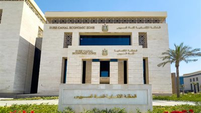 اقتصادية قناة السويس تنفي تخطيطها لاقتراض 19 مليار جنيه