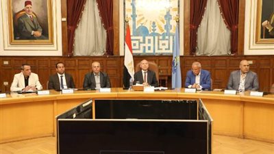 محافظ القاهرة: متابعة دورية لمشروعات الأسمرات وأهالينا والمحروسة