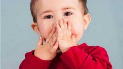 أسباب تأخر الكلام عند بعض الأطفال