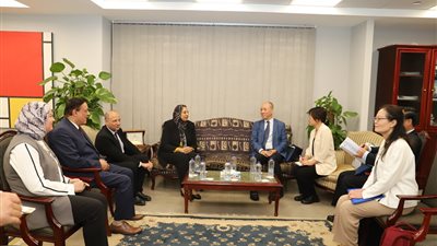 جامعة عين شمس تستقبل وفد المؤسسة الوطنية الصينية للعلوم الطبيعية