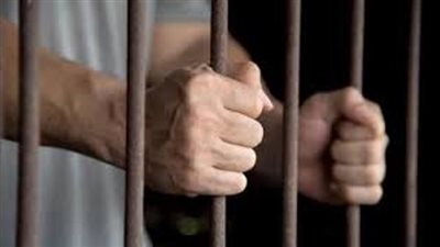 اقتحموا مقر صحيفة لحذف تحقيق..ضبط شخصين انتحلا صفة رجال شرطة