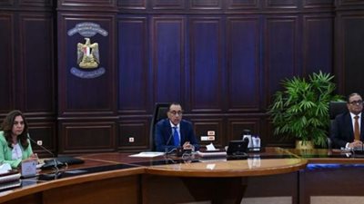 مدبولي: لدينا كشوف بالأسماء لكل سيارة دخلت لذوي الهمم وسنتأكد من استفادتهم بها