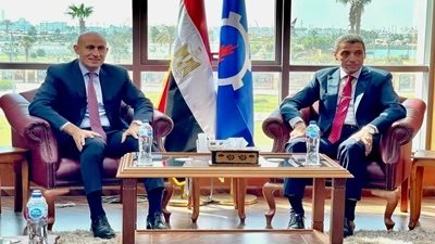وزير التعليم يتفقد استعدادات العام الدراسي الجديد في السويس