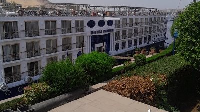 السيطرة على حريق باخرة نيلية بكورنيش أسوان