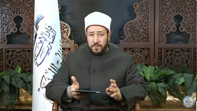 الزوج الغائب عن أهل بيته لمدة طويلة مذنب .. شاهد الفيديو