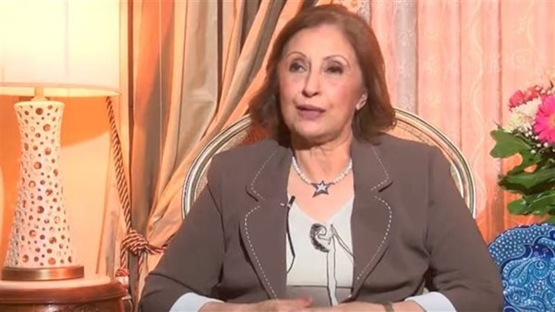د. منى الحديدى