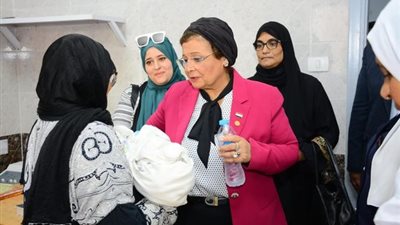 نائب وزير الصحة تتفقد مركز طب أسرة أول بدمياط