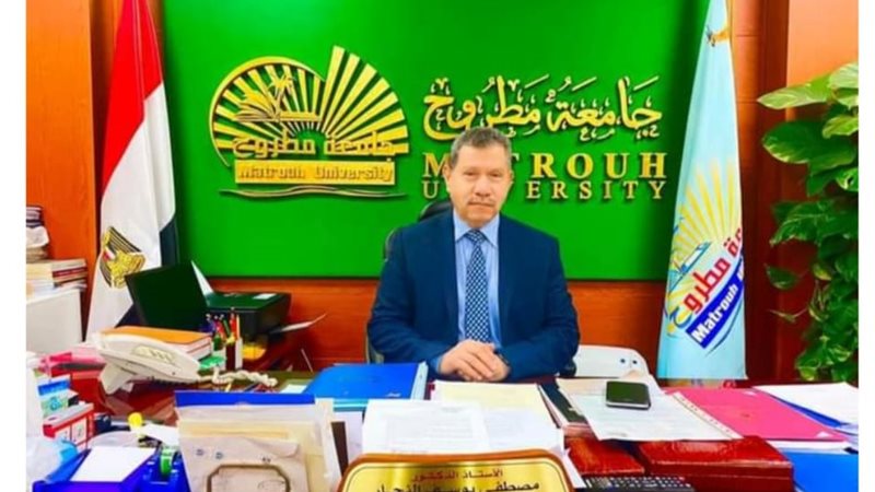 الدكتور مصطفى النجار