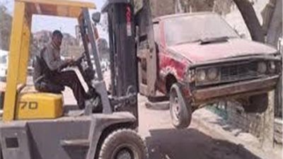 رفع 65 سيارة ودراجة نارية متهالكة بمختلف المحافظات