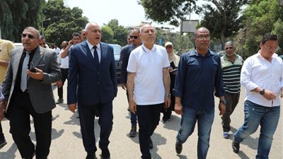 تطوير شارع أحمد زكى الممتد بين احياء دار السلام والبساتين