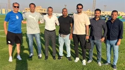 منتخب الرأس الاخضر يزور هرم ميدوم فى بنى سويف