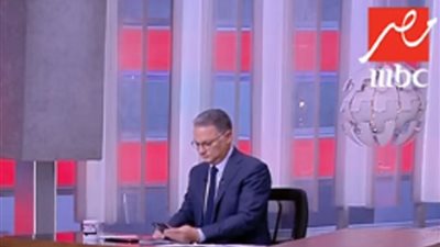 شريف عامر يعتذر للجمهور على الهواء.. لهذا السبب