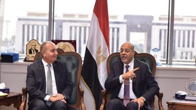 وزير العمل ببحث الملفات المشتركة مع سفير الأردن بالقاهرة