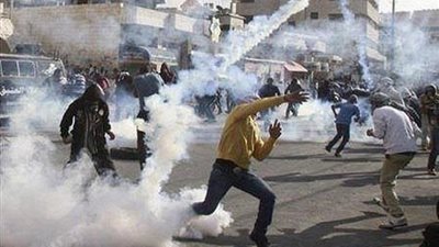 إصابة 5 فلسطينيين بعد تعرضهم لضرب مبرح من قوات الاحتلال