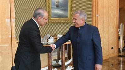 سفير مصر في موسكو يلتقي قيادة جمهورية تتارستان الروسية
