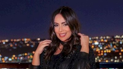 إسراء عبدالفتاح تحتفل بيوم ميلادها