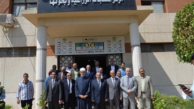 فضيلةالمفتي ومحافظ أسيوط يتفقدان وحدتي تصنيع منتجات الألبان