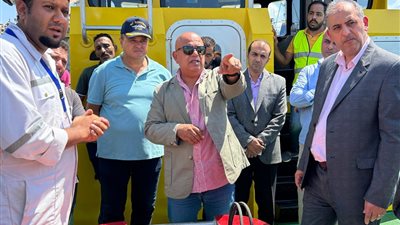 ميناء الأسكندرية يستلم2 لنش مكافحة تلوث ويضمهم لأسطوله من البحرية