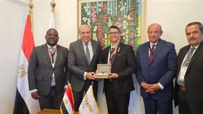 وزير الطيران المدني يجتمع برئيس المجلس الدولي للمطارات ACI لإقليم إفريقيا