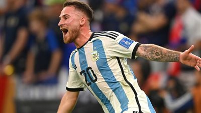 ليست خطيرة.. الكشف عن حجم إصابة نجم ليفربول مع منتخب الأرجنتين