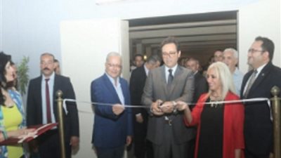 وزير الثقافة يفتتح معرض الرسم التاسع لتنمية المواهب بالأوبرا