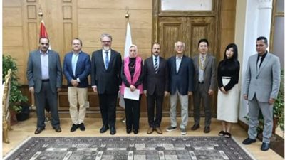 جامعة بنها تستقبل وفدا من خبراء منظمة التعاون والتنمية الاقتصادية