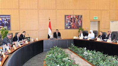 وزير الإسكان يعتمد ميزانية المقاولون العرب وزيادة رأس المال