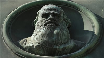 أول جائزة ليو تولستوي للسلام تمنح للاتحاد الإفريقي