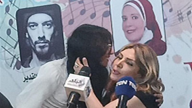 حور سالم ونادية مصطفى
