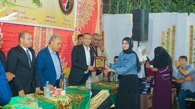 حماة الوطن بالاسماعيلية يكرم أوائل الشهادات العامه بالتل الكبير