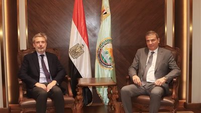 وزير الزراعة والسفير الإيطالي يبحثان التعاون في التصنيع الزراعى