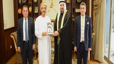 السفير العماني بالقاهرة بستقبل وفد الاتحاد العربي للتمور