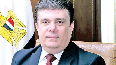 حسين زين يهنئ الرئيس السيسي بمناسبة المولد النبوي الشريف